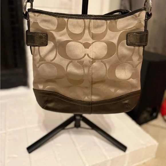 Vintage Signature Coach Brown Crossbody Shoulder Bag - Picture 3 of 7